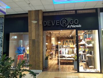 DEVERGO & FRIENDS-SZOLNOK PLÁZA