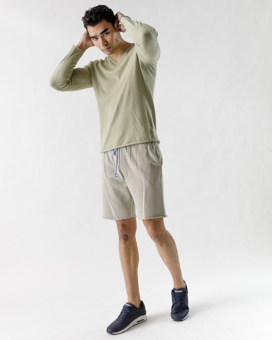 KHAKI MEN'S V-NECK SWEATER 1D23SS6000LS0106