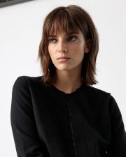 BLACK WOMEN'S  ZIP-UP