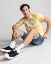 YELLOW MEN'S T-SHIRT