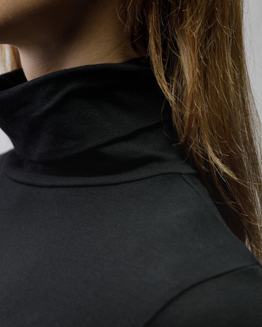 BLACK WOMEN'S LONG SLEEVE TURTLENECK T-SHIRT 2D25FW4543LS0204