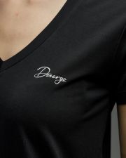 BLACK WOMEN'S V-NECK SHORT SLEEVE T-SHIRT