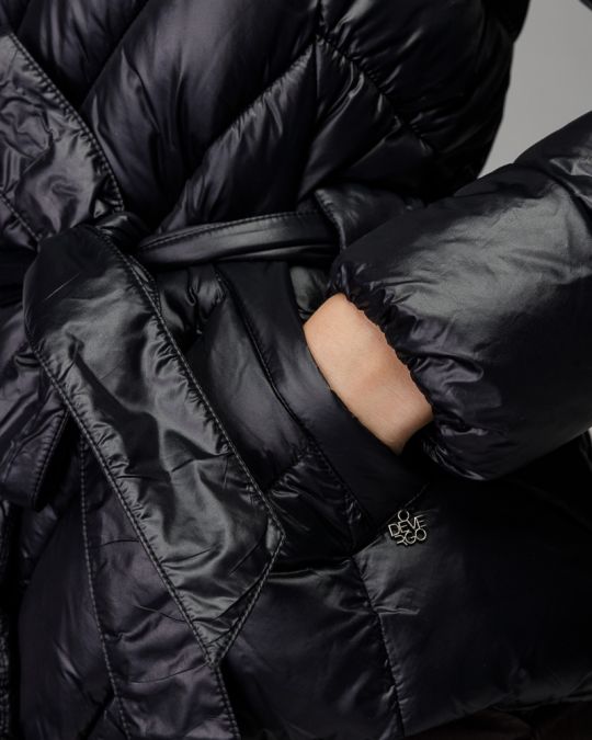 BLACK WOMEN'S SHORT COAT 2D25FW3574KA1600