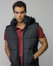 BLACK MEN'S HOODED VEST
