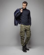 BLUE MEN'S KNITTED TURTLENECK SWEATER