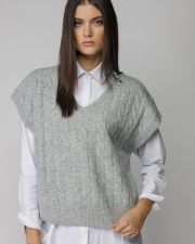 GREY WOMEN'S KNITTED VEST