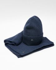 BLUE WOMEN'S KNITTED BEANIE