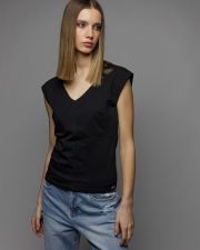 BLACK WOMEN'S TOP