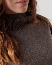 WOMEN'S KNITTED SWEATER
