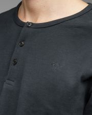 BLACK MEN'S LONG SLEEVE BUTTON T-SHIRT