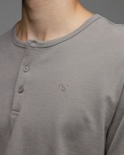 MEN'S LONG SLEEVE BUTTON T-SHIRT
