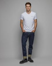 WHITE MEN'S V-NECK SHORT SLEEVE T-SHIRT