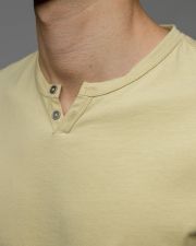 YELLOW MEN'S SHORT SLEEVE T-SHIRT