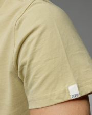 YELLOW MEN'S SHORT SLEEVE T-SHIRT