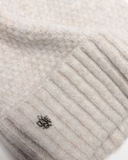 WHITE WOMEN'S KNITTED BEANIE