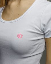 WHITE WOMEN'S SHORT SLEEVE T-SHIRT